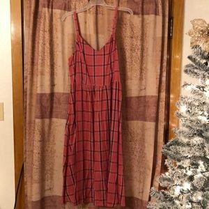 Old Navy Salmon colored cami dress